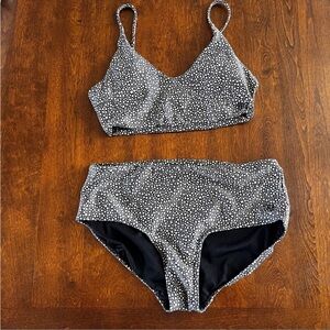 Albion Fit Charleston Rise Bralette and Midi
Bottoms Bikini LIKE NEW